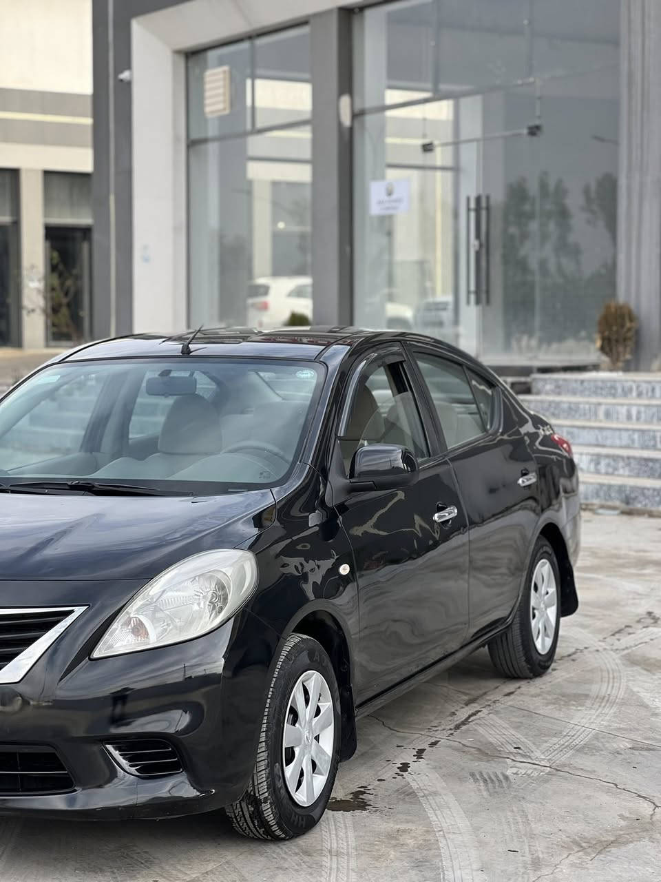 سلام عليكم للبيع    89$ و بيها مجال
نيسان فيرسا موديل 2013 
سياره بيها قطعة صبغ فقط ( قبغ صندوق فقط )
بجم كبس 
بدون دواخل و بدون شواصي 
مكينا + كير بشرط 
طخم امامي خلفي بشرط 
مكان سياره موصل حي تأميم فرع المحطة مكتب الاسطورة ***********
