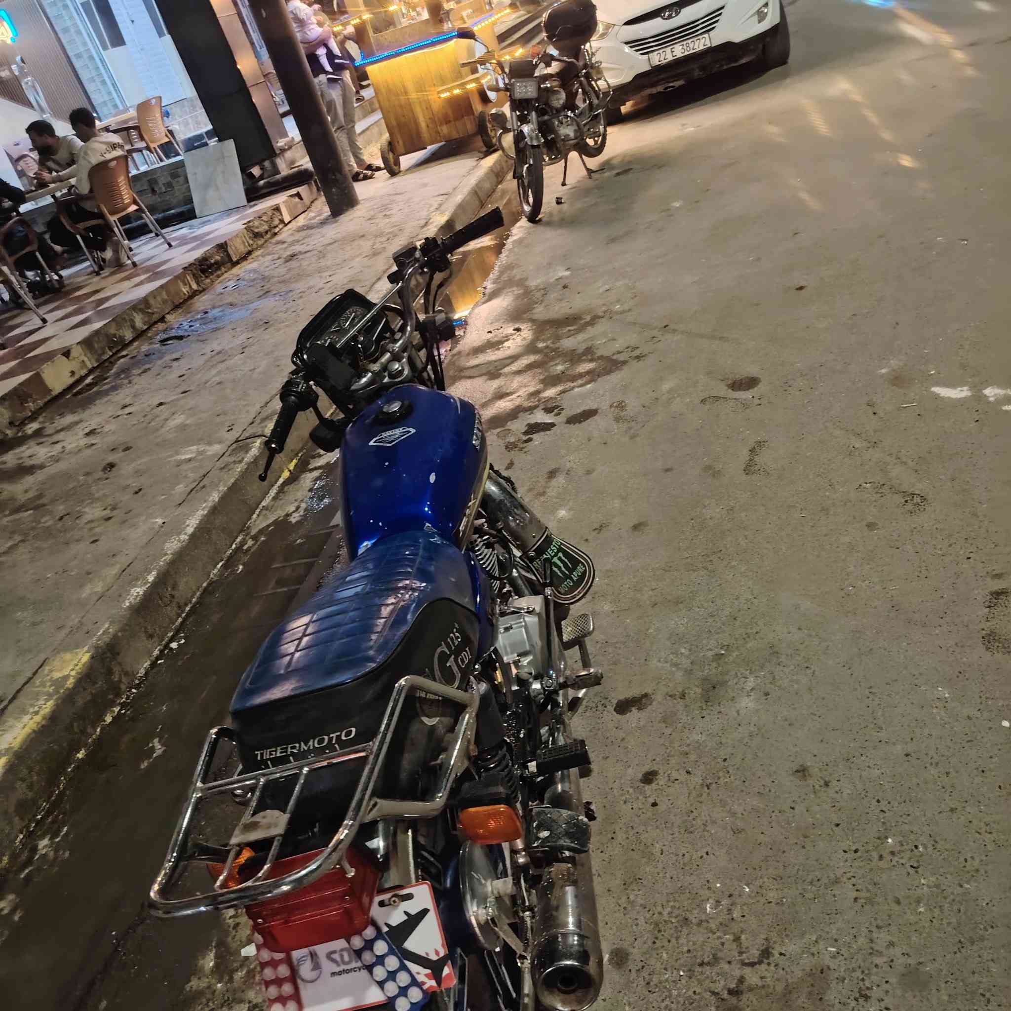 سلا عليكم عندي دراجه سيفان موديل 120 السعر اربع ميه صلاح الدين بيجي هاذا رقم الهاتف ***********
