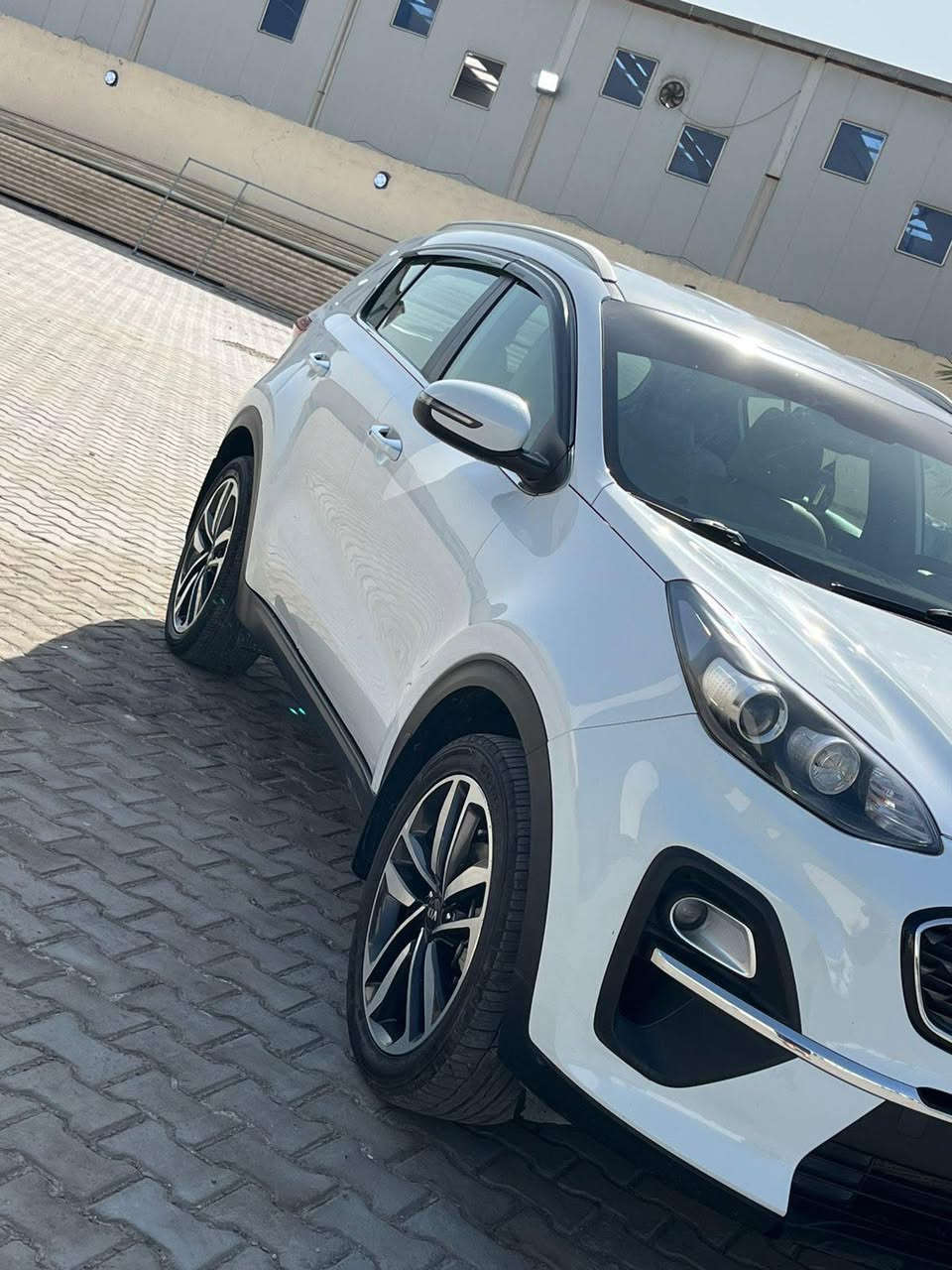 السلام عليكم للبيع سبورتج خليجي 2021 رقم اربيل الدولي
السياره فول مواصفات ماعدا البانوراما بصمه كشنات كهرباء
ماشيه 67سياره باسمي تحويل ثاني السعر (207$)
مكان السياره بغداد العامرية ***********
