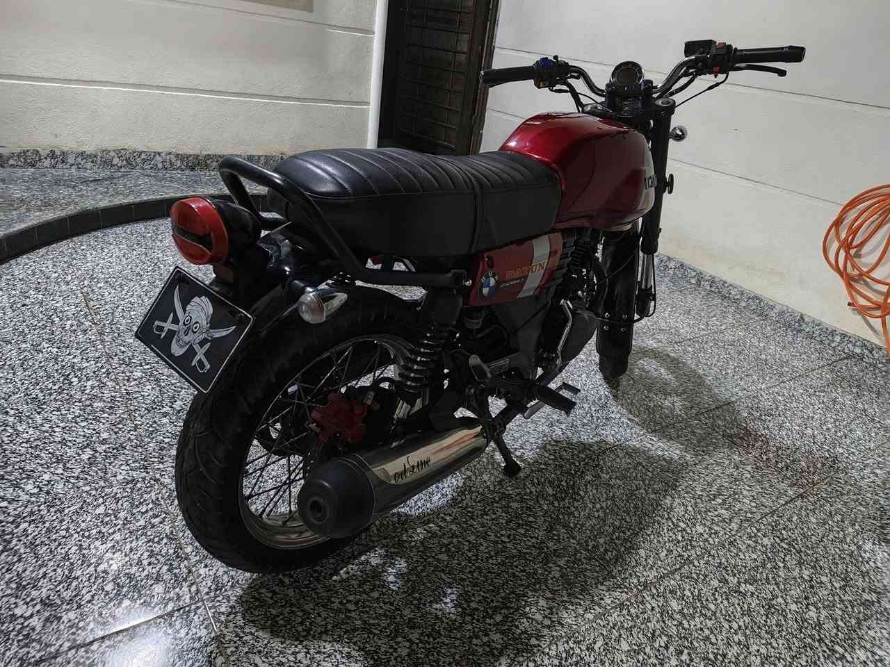 سلام عليكم
دراجه للبيع دايون لايتي 2020 
سكنر اوراق ستنساخ
نظيفه كلش مثل مموضح بصور واحلى
محرك 150
السعر 850
مكان كربلاء 
***********
