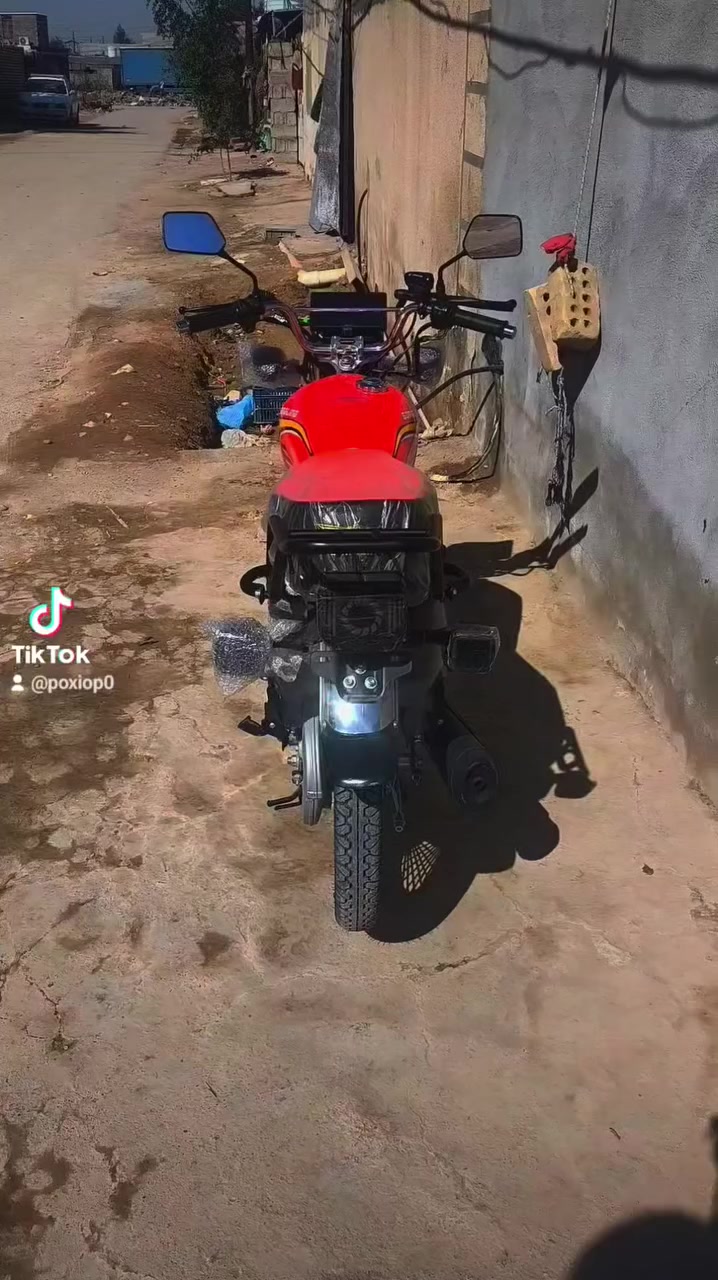 دراجه تايكر مديل 2026للبيع زيرو مامشيه مكاني جرف نداف مقابيل التأميم  رايده 950وبيه مجال بسيط دراجه بعتها عله وضع شركه رقم ***********متواجد واتساب
