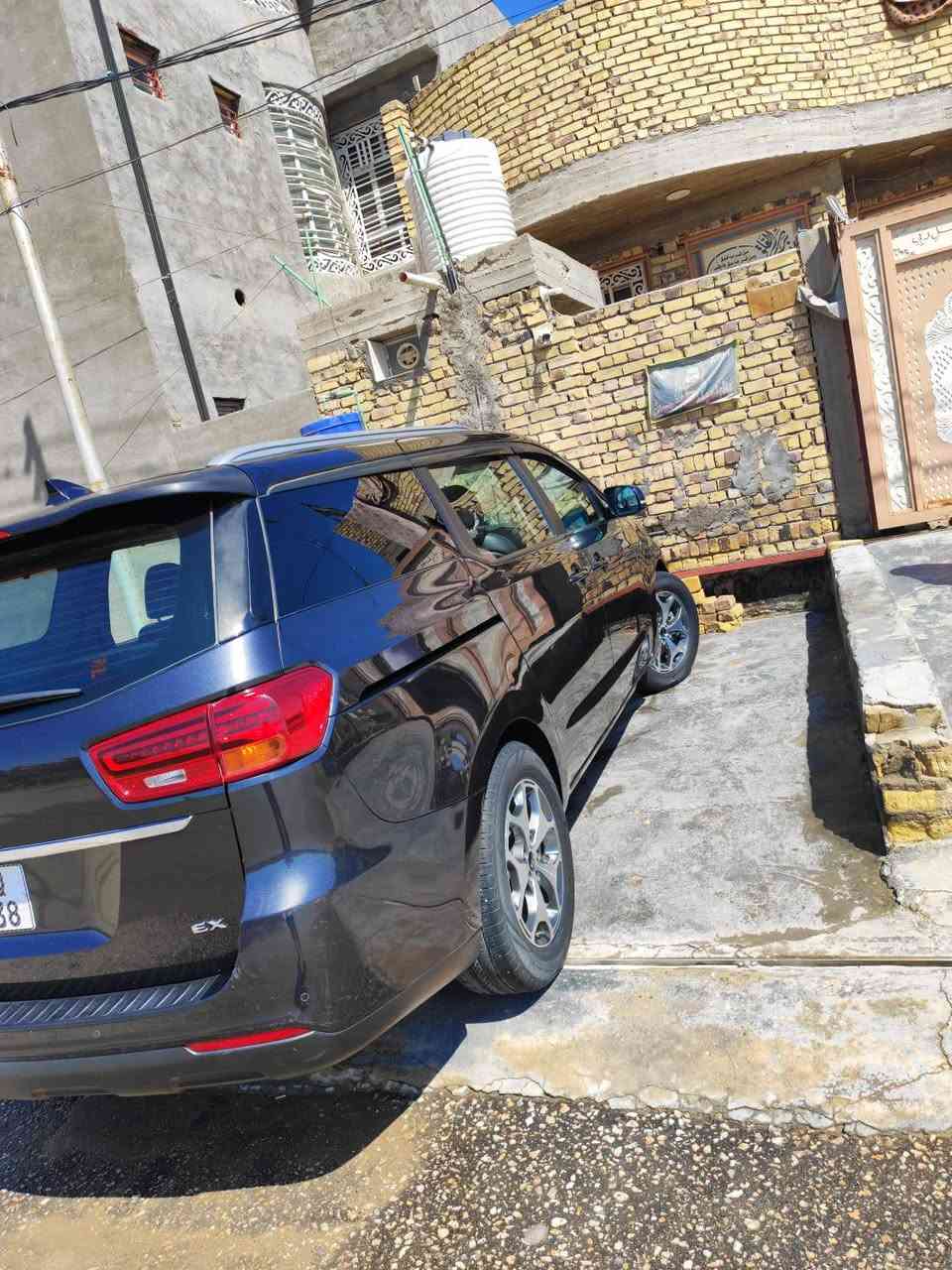 سيدونا 2019 لون رمادي مواصفات 4 بصمات بيبان كهربائي صندوك عادي مو كهربائي تحكم ستيرن  شاشه كبيره محرك 3300 جيتي اي سياره مكفوله ماعدا البونيد احدثها كلش بسيط جدا  تخم تاير باتري جديد تبريد امامي خلفي ثلج شغاله نظام ايكو بانزين سياره سعر 228 وبيها مجال 
 احلا من صور العنوان بابل أبي غرق ***********
