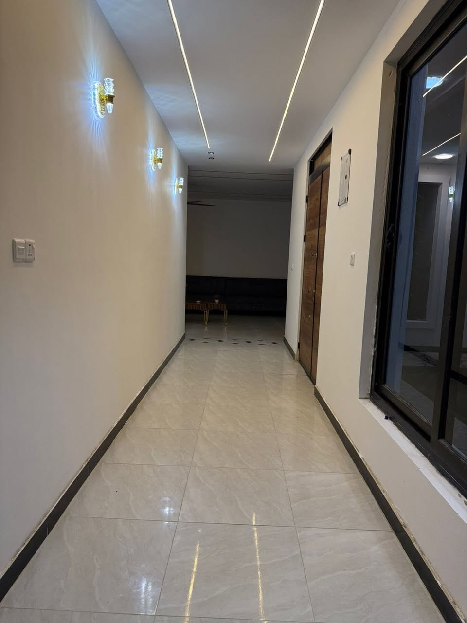 *_📌 مزرعة  ريف اهلنة 🏡🏝️
متعتك و راحتك بمكان واحد 😊_*

ودك تغير جو مع العائلة أو الأصدقاء؟ مزرعة توفرلك كل وسائل الراحة والترفيه بمكان واحد وبأجواء خيالية بين النخل والمساحات الخضراء.

*🔥 مميزات المزرعة:*

🔹 مسبح كـبير ونظيف 🏊🏻  

🔹 2 غرف نوم + صالة كبيرة مكيفة بالكامل 🏘️  

🔹ومطبخ جاهزأ

🔹 مطبخ داخلي مجهز + مطبخ خارجي للشوي 🥘  

🔹 شواية سمك مع كافة ملحقاتها 🍖🍗🍢  

      متوفرة العاب ترفيهية 

       فيشة . منضدة . طائرة 

       وموثقة بتطبيق اجرلي ايضاً  

🔹 كهرباء 24 ساعة بدون انقطاع 🚨💡📺

*📍 الموقع😗 بغداد - الدورة البوعيثة - 

*📞 للحجز والاستفسار وتساب 

***********

احجز الآن واستمتع بأحلى الأوقات مع اللي تحبهم 💚

#سفرات_عائلية

#مزرعة

#شاليهات
