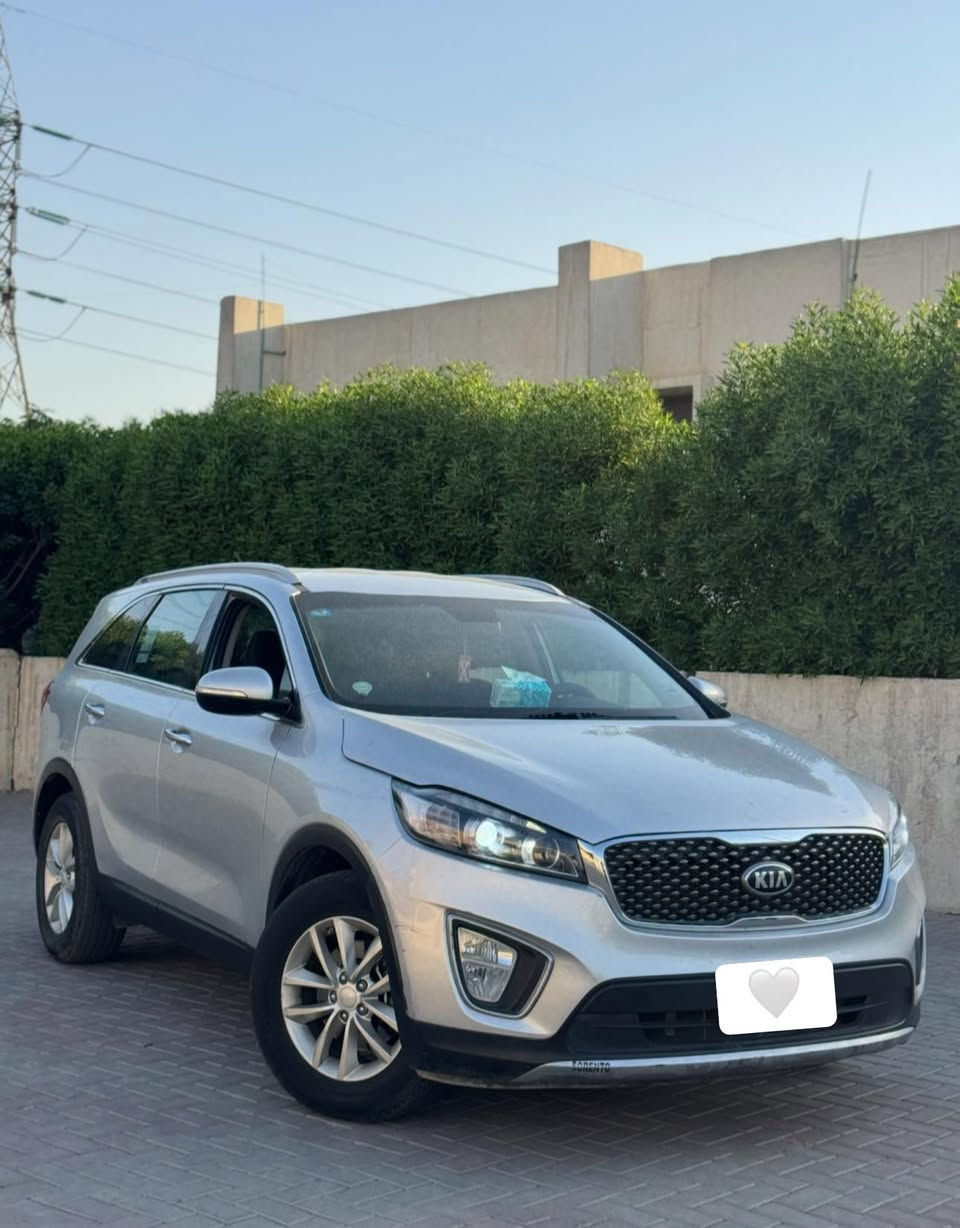 السلام عليكم سورنتو السعر ١٢٥ ورقة                            مكلف بل نشر
٢٠١٦ وارد امريكي رقم بغداد الجديد بأسمي بيها صبغ مكانات ابيع حزام مواصفات ٤ سلندر شاشة جبيرة تحكمات ستيرن اشاير مري لايت لد لايت زنون كامرة خلفية يدات نيكل عنوان بغداد حي الجامعة السعر ١٢٥ ورقة الرقم ***********
