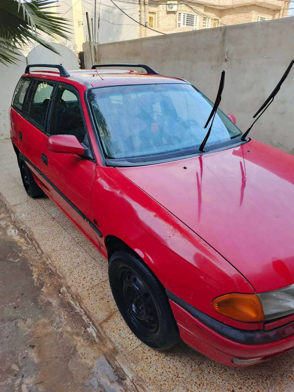 ‏يالله سلام عليكم
‏
‏استرى استيشن موديل 95
‏
‏رقم كركوك 
‏
‏ حجم18المرغوب 
‏
‏المحرك رخاوه
‏
‏ كير توماتيك  الكير ينرادلو اذن بس
‏
‏  تبريد بس يحتاجلو غاز
‏
‏ السيارة مثل ماواضح بالصوره
‏
‏ بيها خيسان دوائر 
‏
‏وبيها ضربه باب الخلفي والجاملغ 
‏
‏غرفتها ماتعبانه زينه 
‏
‏بيها مكانات صبغ  ابيعلك صبغ عام
‏
‏
‏شرط التحويل فقط بدون وكاله
‏
‏كابون بانزين
‏
‏سنويه 29
‏
‏يرحم والديك شراي هاي التفاصيل كلها كدامك لاتتصل ادك سوالف
‏
‏السعر 33  ملاحظه مجال بسيط

‏
‏مكان السيارة موصل الايسر حي الحدباء


**إذا كنت صاحب هذا الإعلان وتريد حذفه لأي سبب، رجاءا أرسل رسالة إلى الدعم الفني**