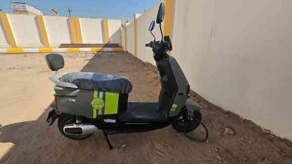 سلام عليكم ورحمة الله وبركاته
دراجه شحن ريان ام عيون دراجه نضافه 100 % كفاله عامه بيه أوراق ومكاتبه معرض.
يرادله تبديل كم بطاريه.
السعر 750 وبيه مجال الشراي *********** واتساب فقط نجف مكاني
