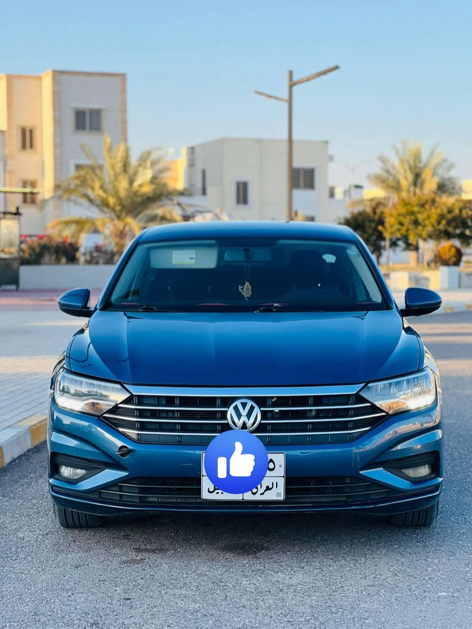 سلام عليكم جيتا للبيع موديل 2019 ضرر فقط بابين وبدون داخل سياره جديده وبعد احلا من الصور متحتاج اي مصرف للستفسار. 
*********** 
السعر 130 وبيها مجال كولش بسيط
