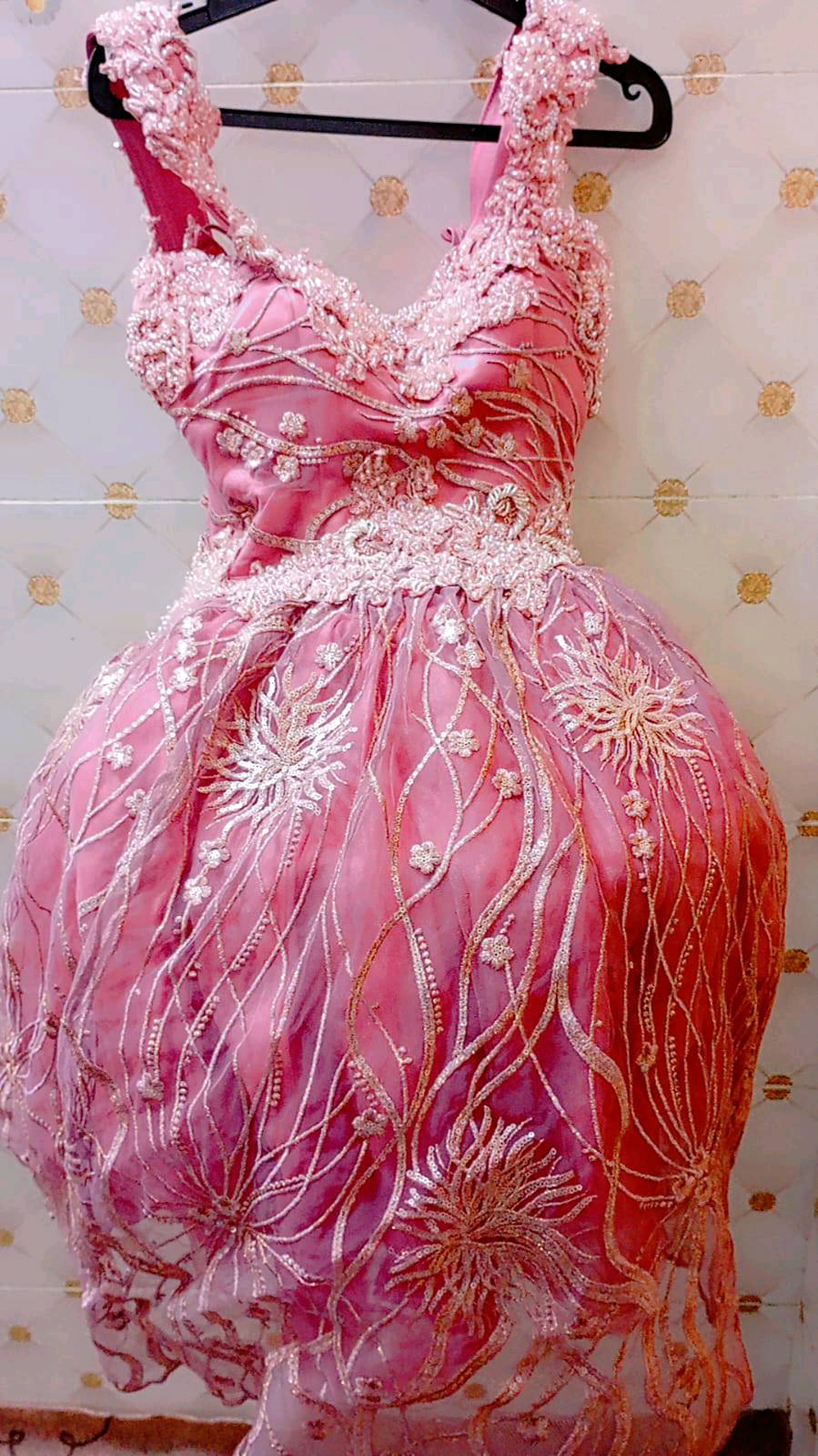 فساتين مناسبات نضيفات ومرتبات القطعه عل 15وبيه مجال