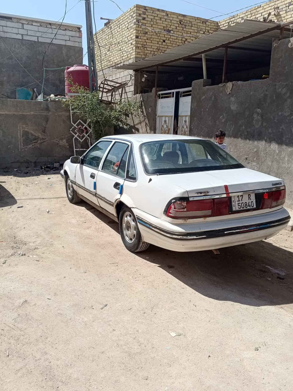 السلام عليكم دايو برنس للبيع ومراوس موديل 94 سياره حلوه وجاهزه حداديه جديده تخم تاير جديد كهربائيات كلها شغاله مكينه وكير خير من الله مكفوله من الضربه القويه رقم  مثنى دولي سنويه لل 29 تحويل مباشر سعر 20 وبها مجال مكاني نجف ***********
