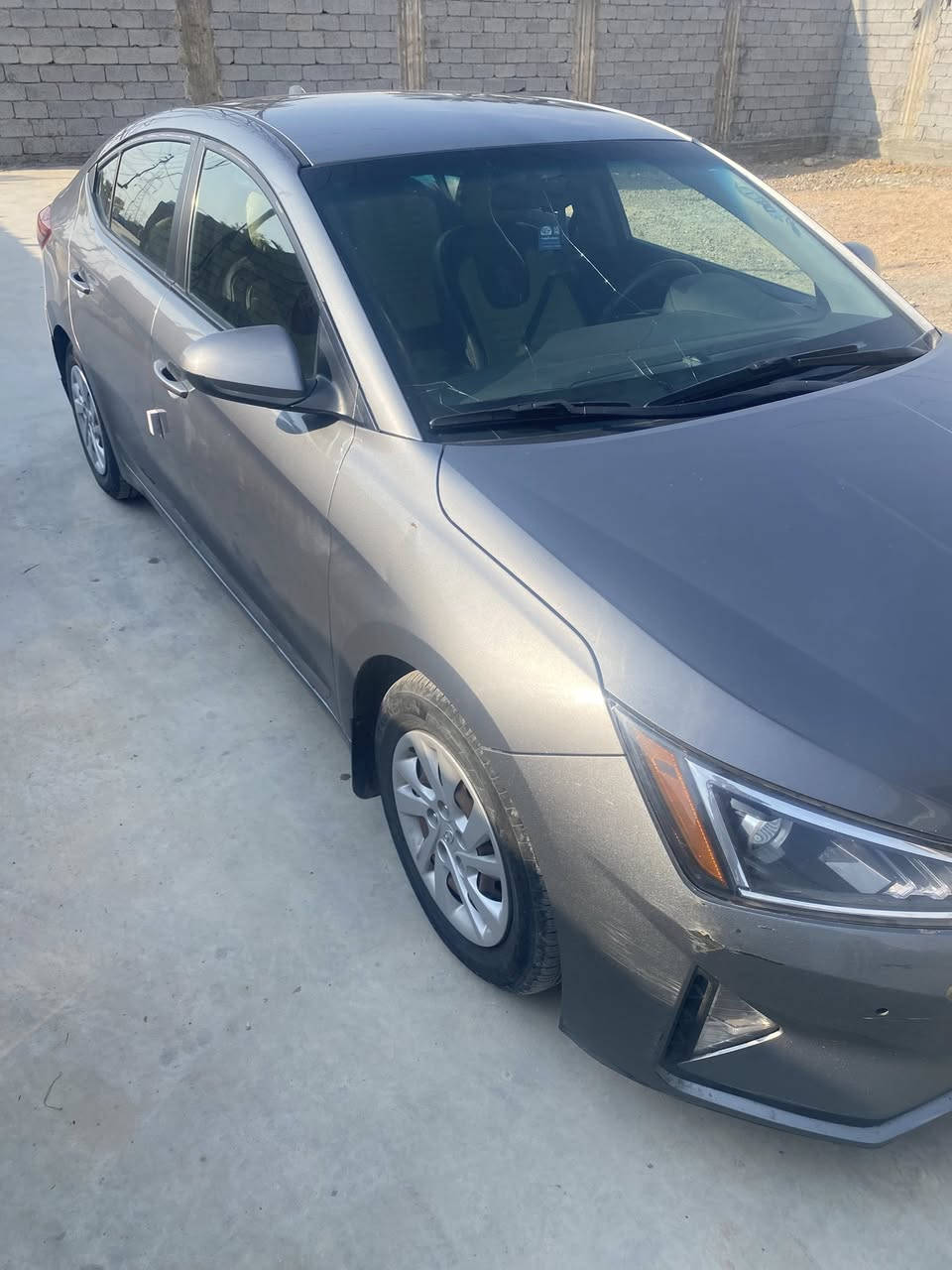 السلام عليكم.  النترا 2019  امريكي.          مكينه 2000 دوش       مكان السياره بغداد      هاتف ***********
