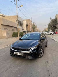 Kia Forte 2024 – فئة EX فورتي للبيع  ماشي 8000 ميل  فول عدا البصمه  بي...