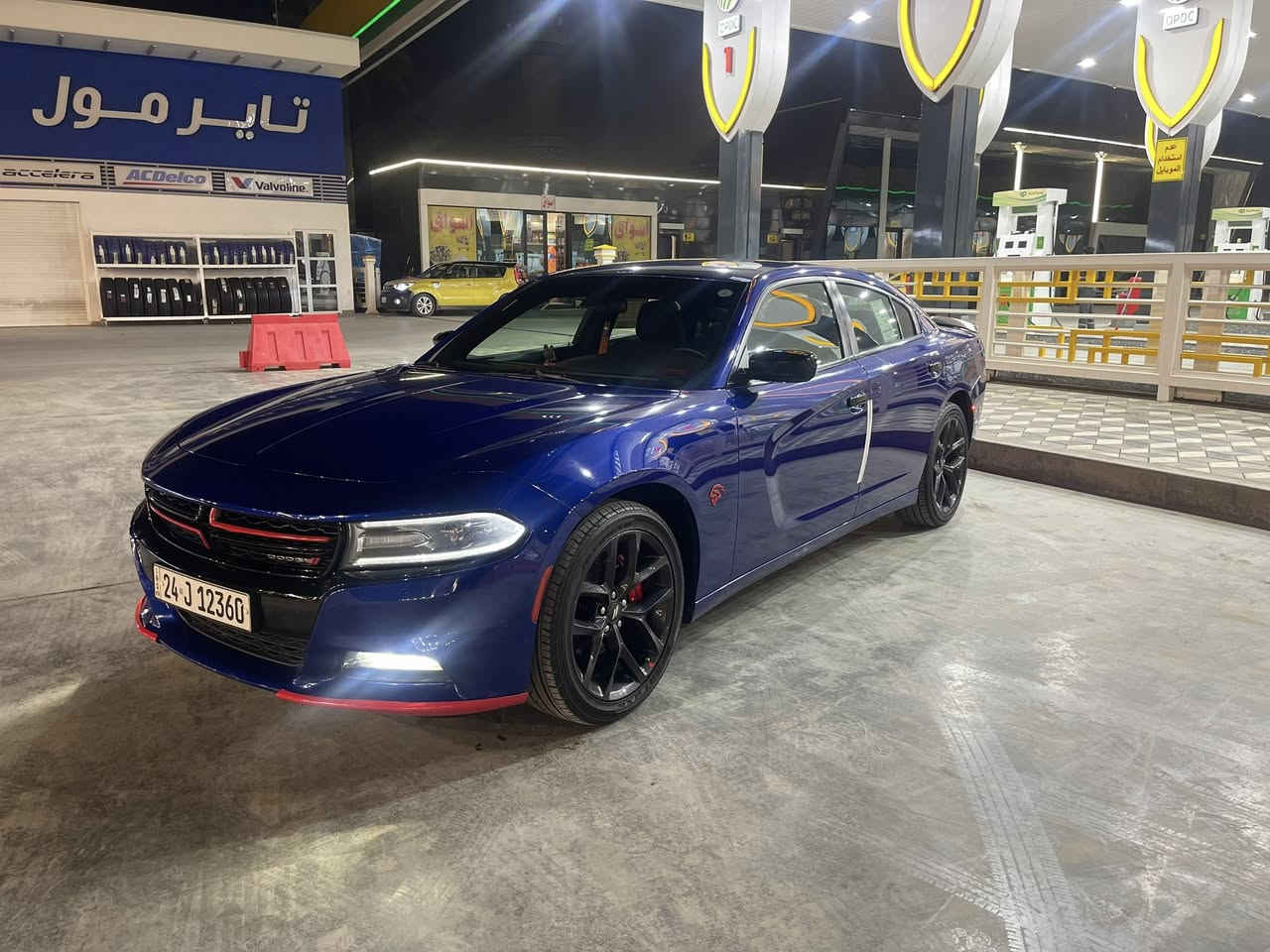 السلام عليكم الغوالي
رمضان كريم 

دوج جارجر  موديل 2020 وارد امريكي حادث موضح بلصور والسونار 

بابين فقط مبدلات نفس الون فقط بيها صبغ بلدوسه وداير الجاملغ الخلفي من الداخل مواصفات SXT

اعتياديه ماشيه 81 الف ميل رقم دهوك تحويل او كاله هزه وفحص ورقم وسنويه كله جديد لل 2027 السعر 200 وبيها مجال جدا بسيط مكان السياره بغداد الكريعات 

ملاحضه شباب السياره معنوبه مال ثلج واهل الاختصاص يعرفون شقصد للاستفسار ***********
