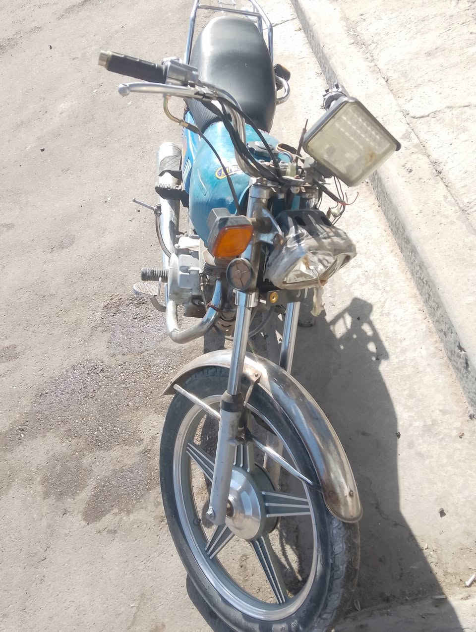 4 كير نامة تفصيخ مكينه شغاله نكرة هندر ابيع بس مكينه وشاصي ضما تشغيل واليريده كامله هم ابيع
*********** بغداد
