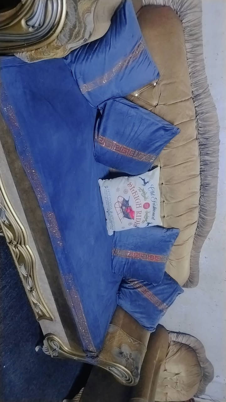 للبيع تخم ب50 مفارش هديه ويا
طبلات 4 ب30


**إذا كنت صاحب هذا الإعلان وتريد حذفه لأي سبب، رجاءا أرسل رسالة إلى الدعم الفني**