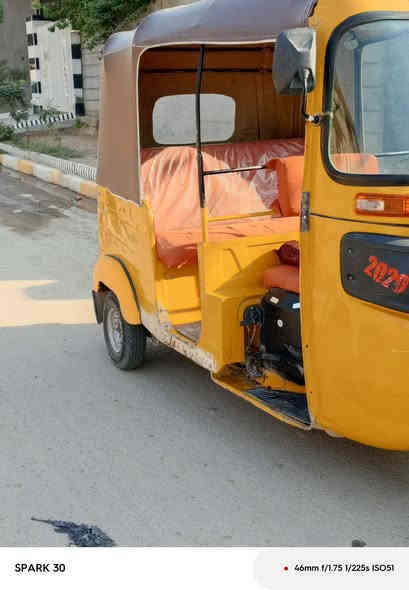 سلام عليكم تكاتك للبيع موديل ٢٠ تكتك جاهزة خير من الله السعر ٥ وبيه مجال ***********
