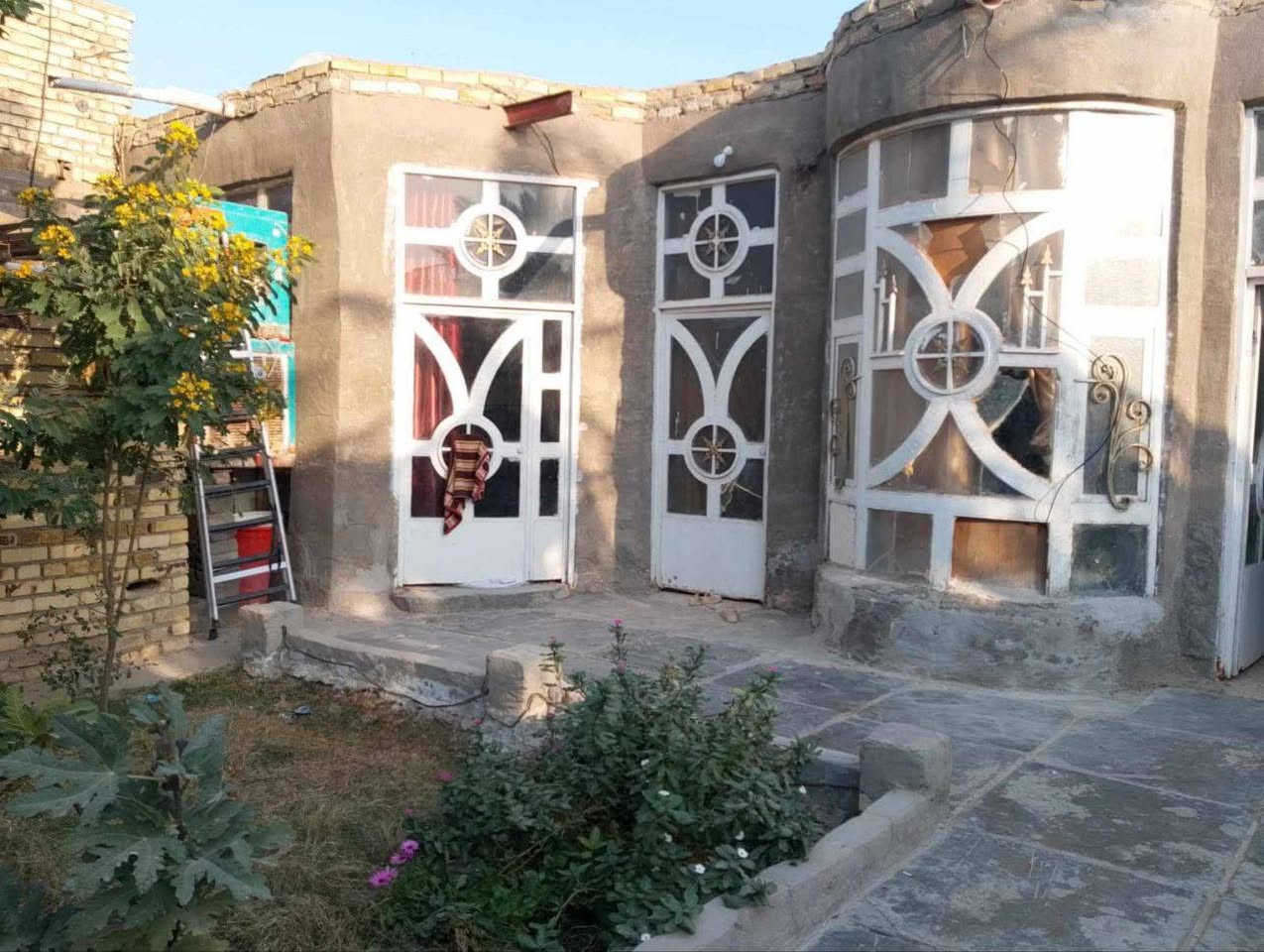 بيت مساحة 250 طابو زراعي مكان على طريق السلط حلوو مرتب سعره 45 وبيه شراي حياك الله بخدمتك  مجال الاستفسار (***********) قاسم (***********) ابو قاسم
