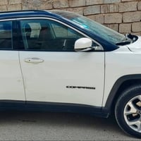 (جيب كومبارس موديل 2018 أمريكي فول مواصفات لمتد) بيها بنيد مصلح  وجامل...