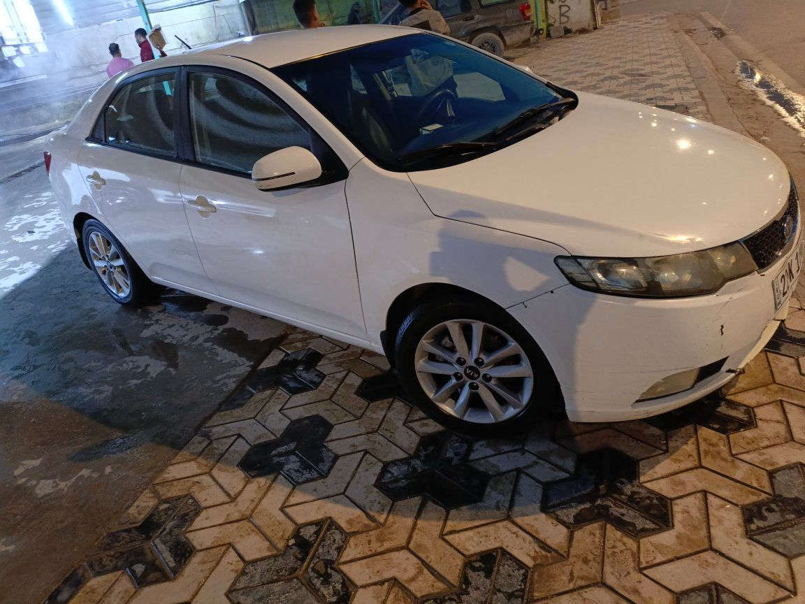 سيراتو اللبيع موديل 11 سياره نضيفه جاهزه تبريد ثلج.هزه جديده رقم اربيل 
سياره جاهزه بيها حزام صبغ.
السعر 88 وبيها مجال بسيط 
الاستفسار الاتصال على رقم 
‏‪***********‬‏
