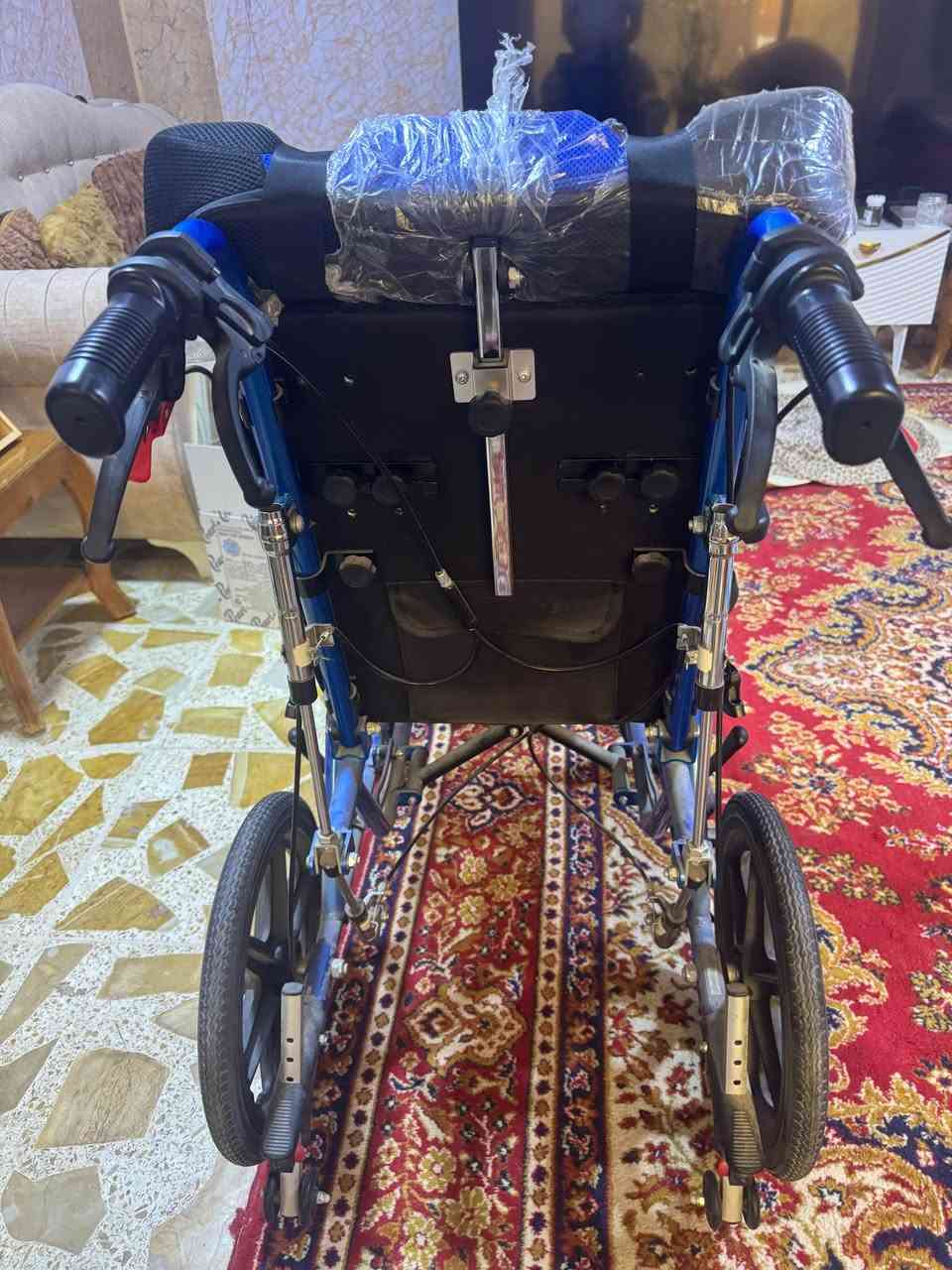 عربانة معاقيين 
***********
*********** حلة, بابل
