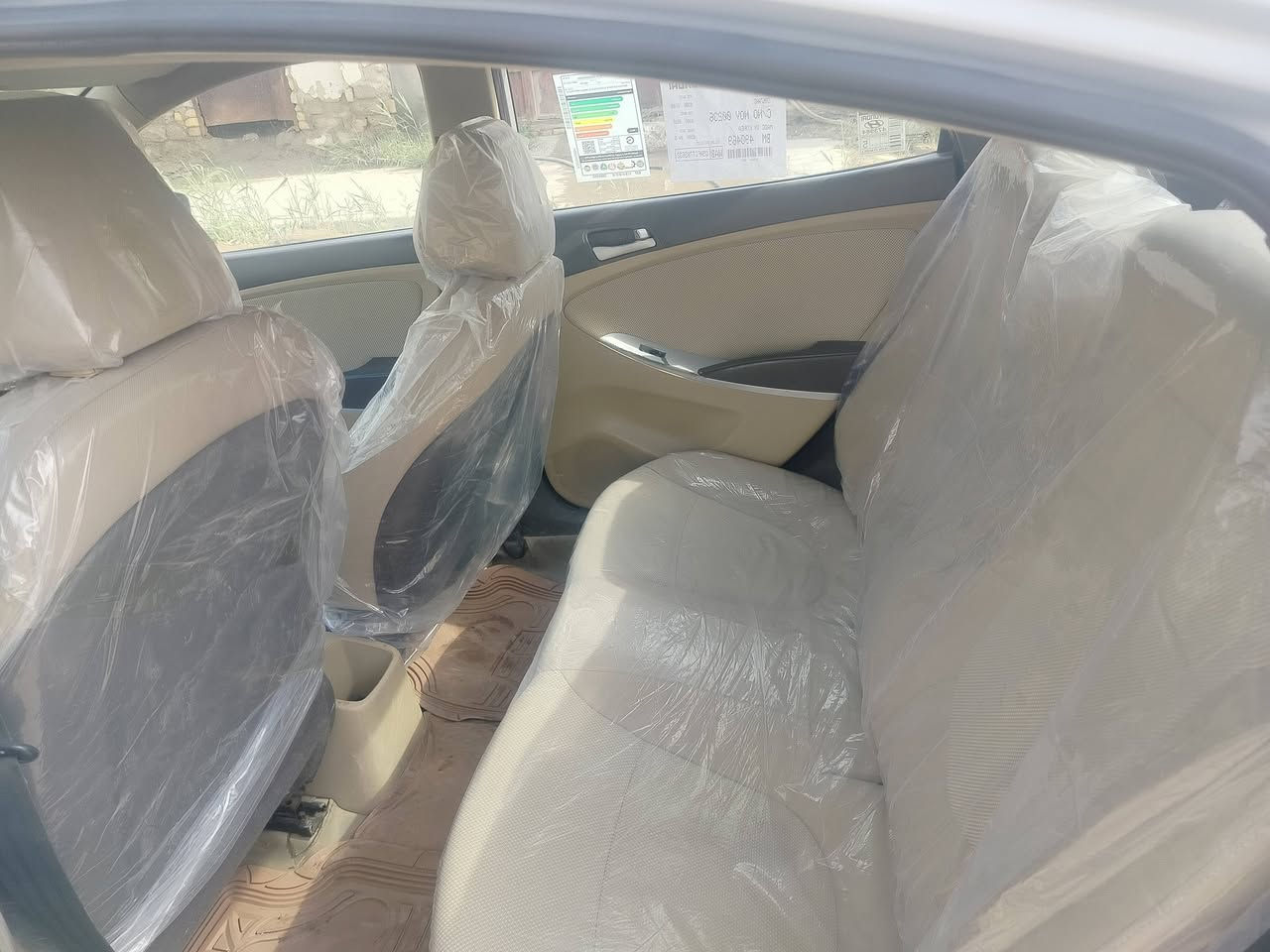 سلام عليكم للبيع اكسنت مديل 2013 وارد خليجي محرك 1600 محرك شرط كير ومكينه بيه رشات صبغ   بدون تبريد تخم تاير جديد باتري جديد حداديه جديده سنويه منتهي سياره جاهزه ما عده التبريد ناصريه سوق شيوخ قرب بانزين خانه سعر 80 وبيه مجال بسيط تصال ‏‪‪0772 301 2542‬‬‏ فقط
