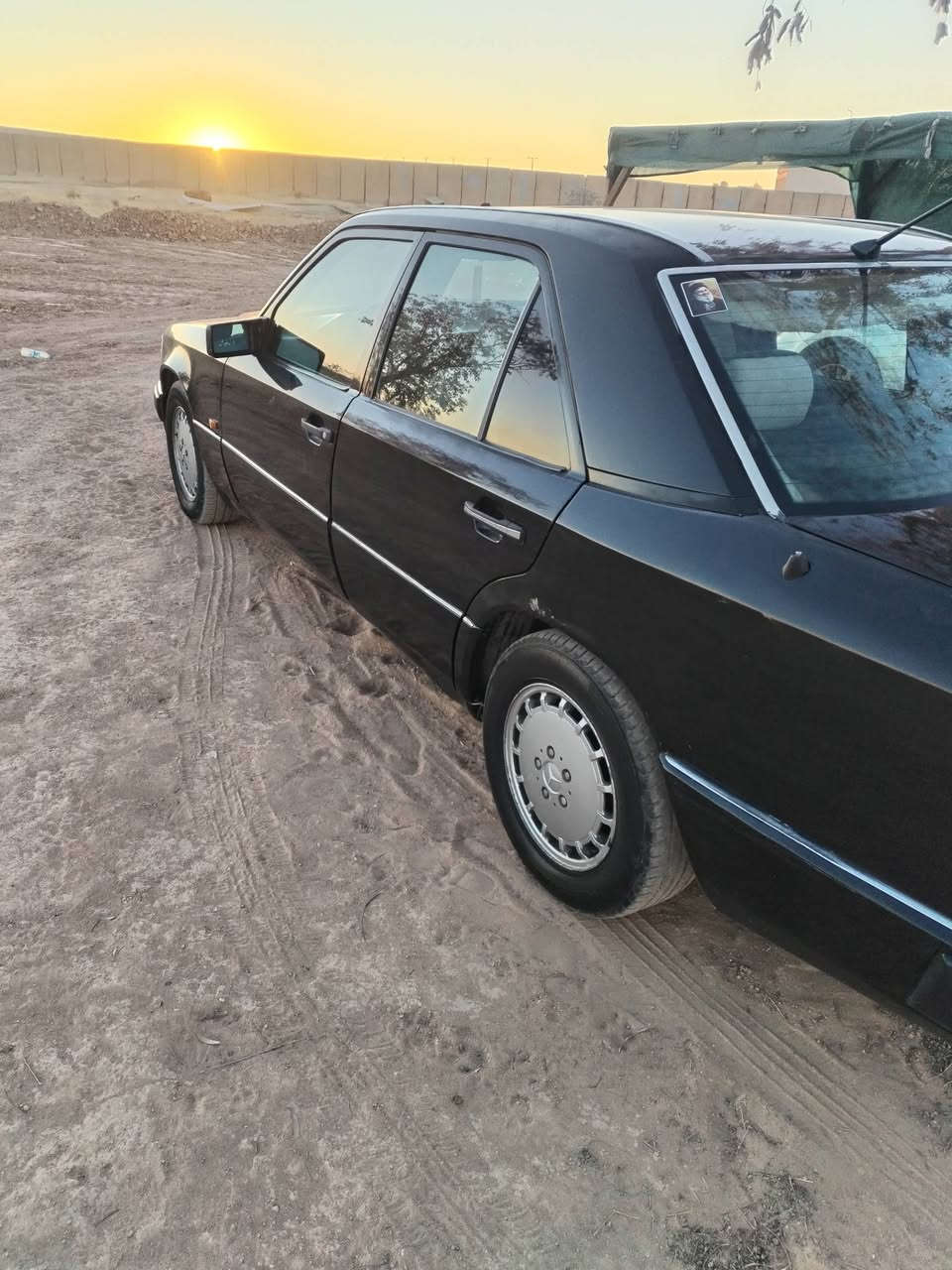 سلام عليكم سياره مارسيدس دب للمراوس السياره باسمي كير مكينه بطه ٢٥٠٠ رقم بغداد شعندك تكسي او خصوصي مراوس وانطي فرق *********** الي عنده مراوس يتصل
