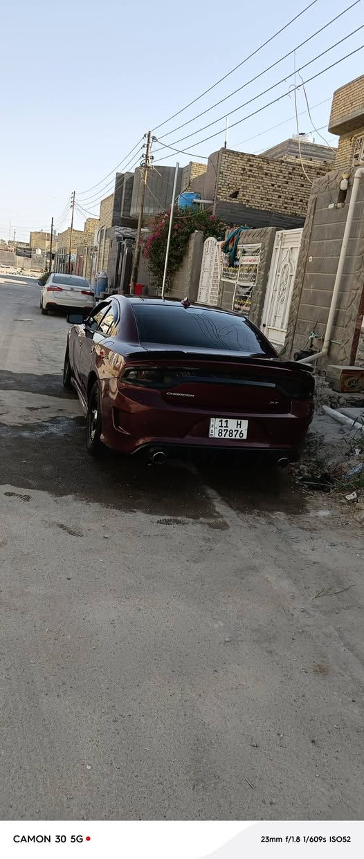 جارجر  RT  2017
كير مكينه جدد
سياره ماشيه 56 mi
فول مواصات نقطة عمياء.. 
كشنات تدفأة تبريد...فتحة... كزوز صوت 
تشعيل عن بعد
مضخم صوت 
لايتات ٢٣  و منضومه زنون 
رقم بغداد وبسمي 
حادث جاملغ وبنيد 
مكان السياره ذي قار الشطره 
***********
***********
