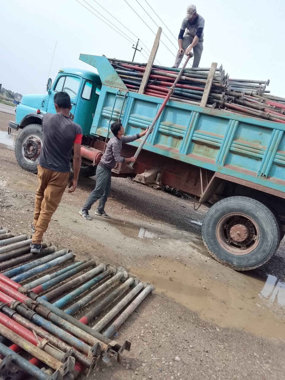 سكله غزوان جاسم المكدمي
للأيجار..
 للخشب  و جكات  ايجار لوح 20 يوم سعر المكعب 50 الف و 20 جك بالف لليوم الواحد الموقع الشارع العام قرب صيطره 3عواره يوجد كافه المستلزمات للصب السقف للأستفسار اتصل عل الراقم لتاليه 
***********غزوان
***********سجاد
