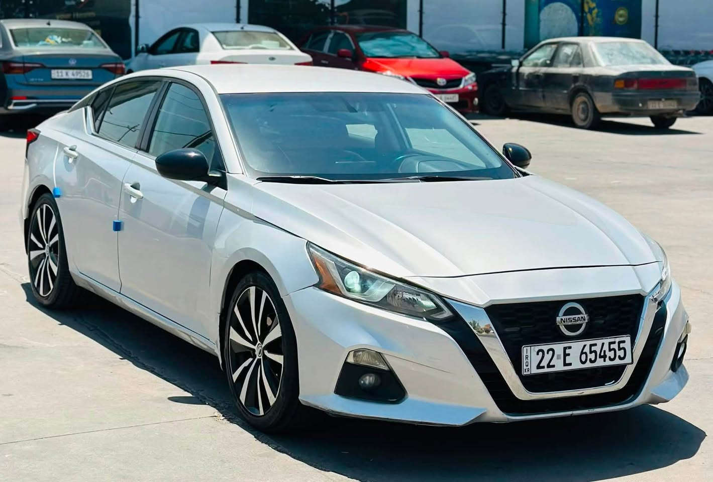 للبيع التيما SR فول  
السعر127 بيها مجال 
***********
موديل 2019 
الون سلفر 
ماشيه 72 
ويل 19 بلادي 
كير مكينه بشرط 
كاميرا خلفي 
تثبيت سرعه 
تشغيل عن بعد 
بصمه تشغيل 
بصمة ابواب +صندوق 
شفتات ستيرن 
زنون لايتات 
كشن جلد + كهرباء 
حجر بلادي 
تبريد ثلج 
حادثها جاملغ بونيد+جاملغ كلير 
بدون شاصي. بشرط 
1N4BL4CV4KC219887
تحويل ثاني يوم مكان السياره ديالى خانقين

