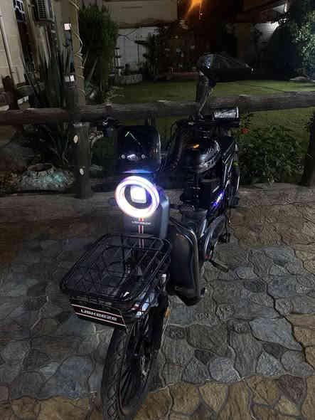 سلام عليكم موطور شحن للبيع 5 بطاريات موطور نضيف كهربائيات كله شغاله العنوان الرمادي حصيبة شرقية سعر 450 وبي مجال للستفسار اكثر تواصل على هاذ رقم ***********
