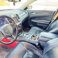 كرايسلر • 300C • سيارة امريكي • بانوراما • دواخل جلد • مقاعد كهربائية ...