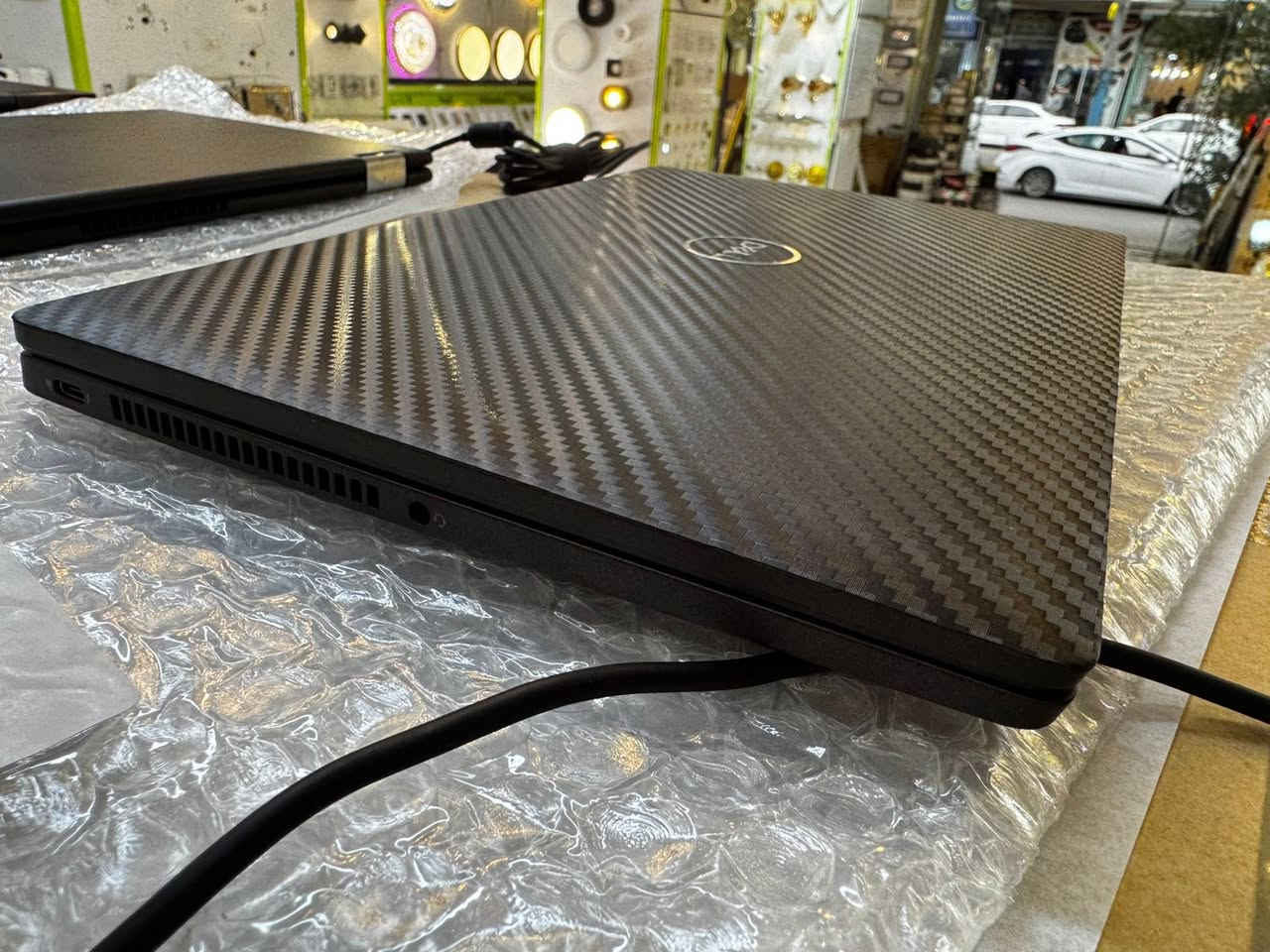 Dell 7430
Core 7
Gen 12
Ram 32 gb
Hard =256 ssd
FHD =1080*1920
شاشه لمس 
نظافه 95 ‎%‎
السعر =625 الف
***********
