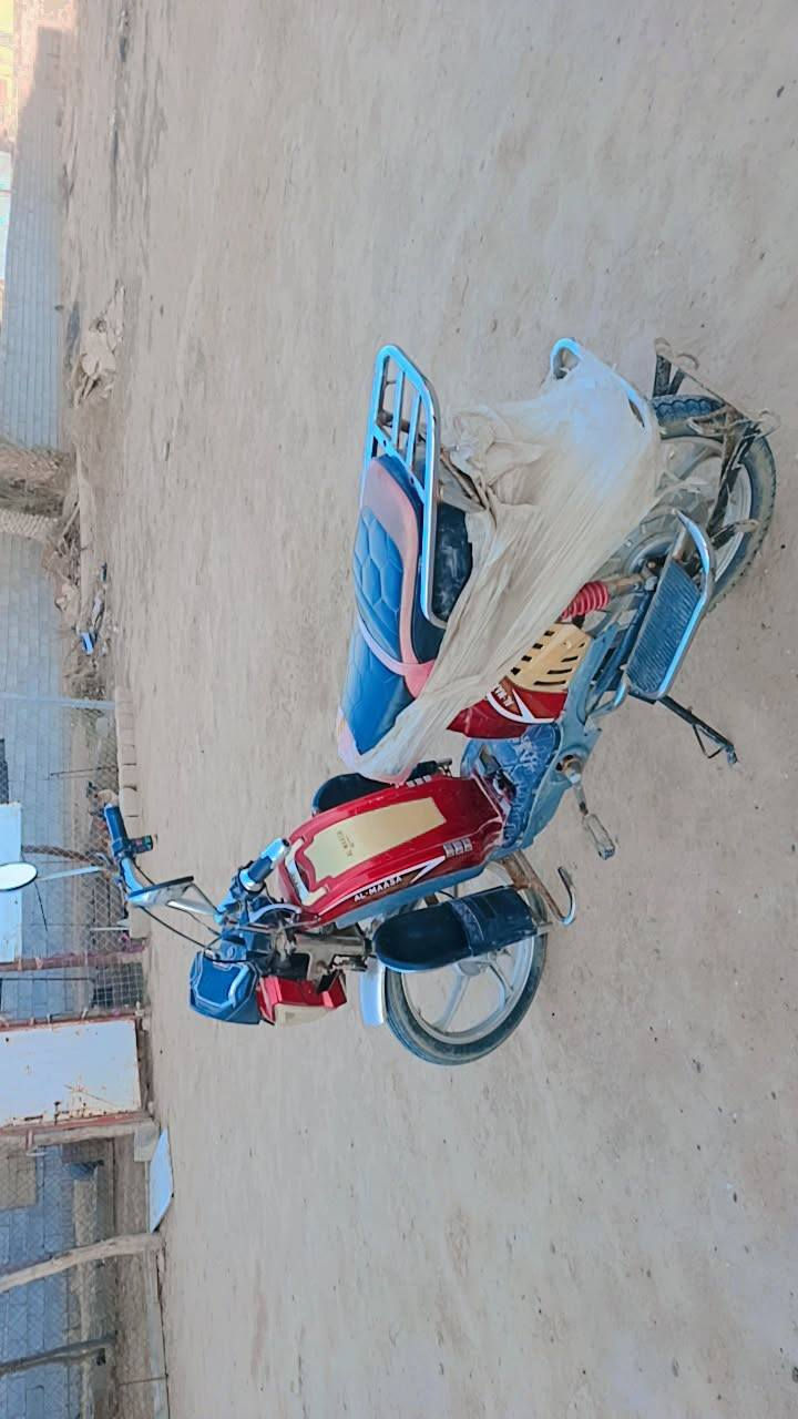 لايت+اشاير+هورن+جهاز انذار سرقة+مثبت سرعة+اربع سرع+بطاريات يقرن تقريبا لو١٠ لو ١٠٫٥عشره ونص+يمشي عشرة كيلو+شاحن مال الشركة بلاديه السعر ٣٥٠ بي مجال 
العنوان صقلاويه ***********
