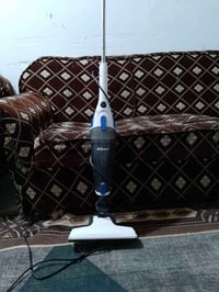 مكنسة كهربائية • استعمال شهر • للبيع