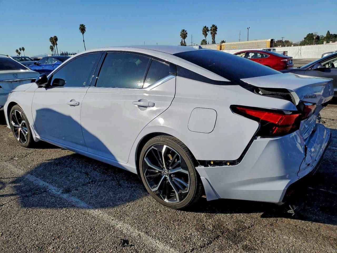 NISSAN ALTIMA SR + 2024
نرخی سەیارەکە بە زیادەی مەزاد و حەواڵەوە : ١٠٣ گەڵا
نقڵی ئەمریکا بۆ ئیمارات : ١٩ گەڵا 
نقڵ و گومرگی کوردستان : ٢٥ گەڵا 
کولفەی چاکردنەوە : ١٠ بۆ ١٣ گەڵا
خێری خۆمان ١٥ گەڵا 
کۆی گشتی :  ١٧٥ گەڵا
تێبینی / سەیارەکە کاتێکی کەمی ماوە بۆ گەیشتن بە ئیمارات ، سەیارەکە هەمووی لەسەر وەسڵ پێت دەفرۆشین تاکو گەیشتن..
0777 885 8481
