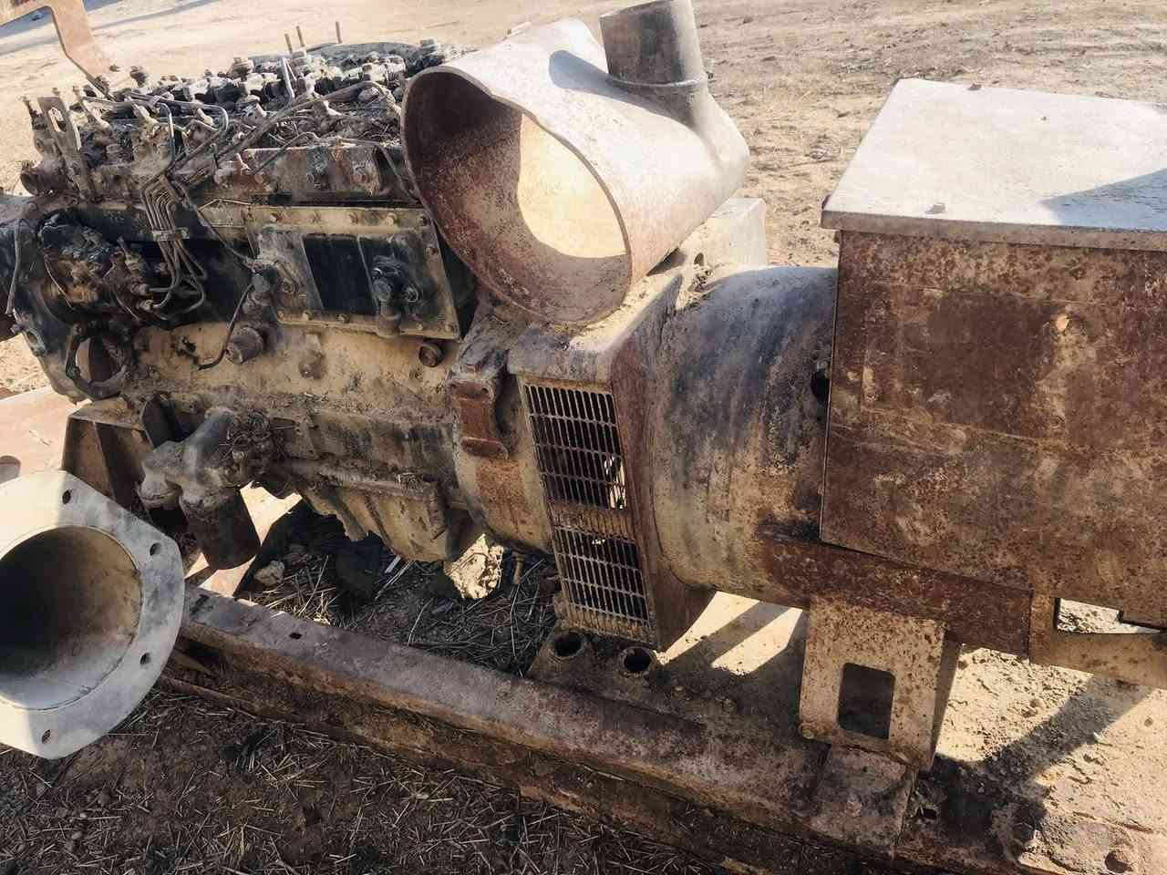 عندي هذا المولد لبيع احتركت عليه الغرفه وابيع كوم حديد المكان صلاح الدين ناحية يثرب الاتصال ***********
