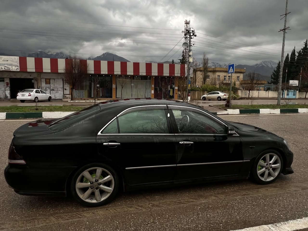 سەرەتا بەناوی خوا
شاهینە 180 براوە
‎2007 بچوک بە گەورە
سپۆرت  بێ دوکەڵ بەسمە رەساسی قەپات مواسەفات
جڵد هیتەر سڵاید ئاوێنە ئیشارەت
ناورەشی ساج سور بەسمە شاشە کامێرا
پێویست بە وەسف ناکات
3 دوگمە 
 تایەو ویلی مەزبوت باتری تازە
تەبرید ساردو گەرمی بەسراوە 
جامی پێشو دوا هەلگیراوە کونی گەرمی گیراوە
برێکی بەسراوە 
سەقفی بە شەرت شوشەی
بۆ مەسرەف مەگەرێ
موشتەریت تەلەفون کە یان نامە بنێرە جوابی کۆمێنت نا دەمەوە
ژمارەی موبایل *********** 
ڤایبەر و وەتس ئەپی لەسەرە 

شوێن هەڵەبجەی شەهید
ئەدمین ❤️
