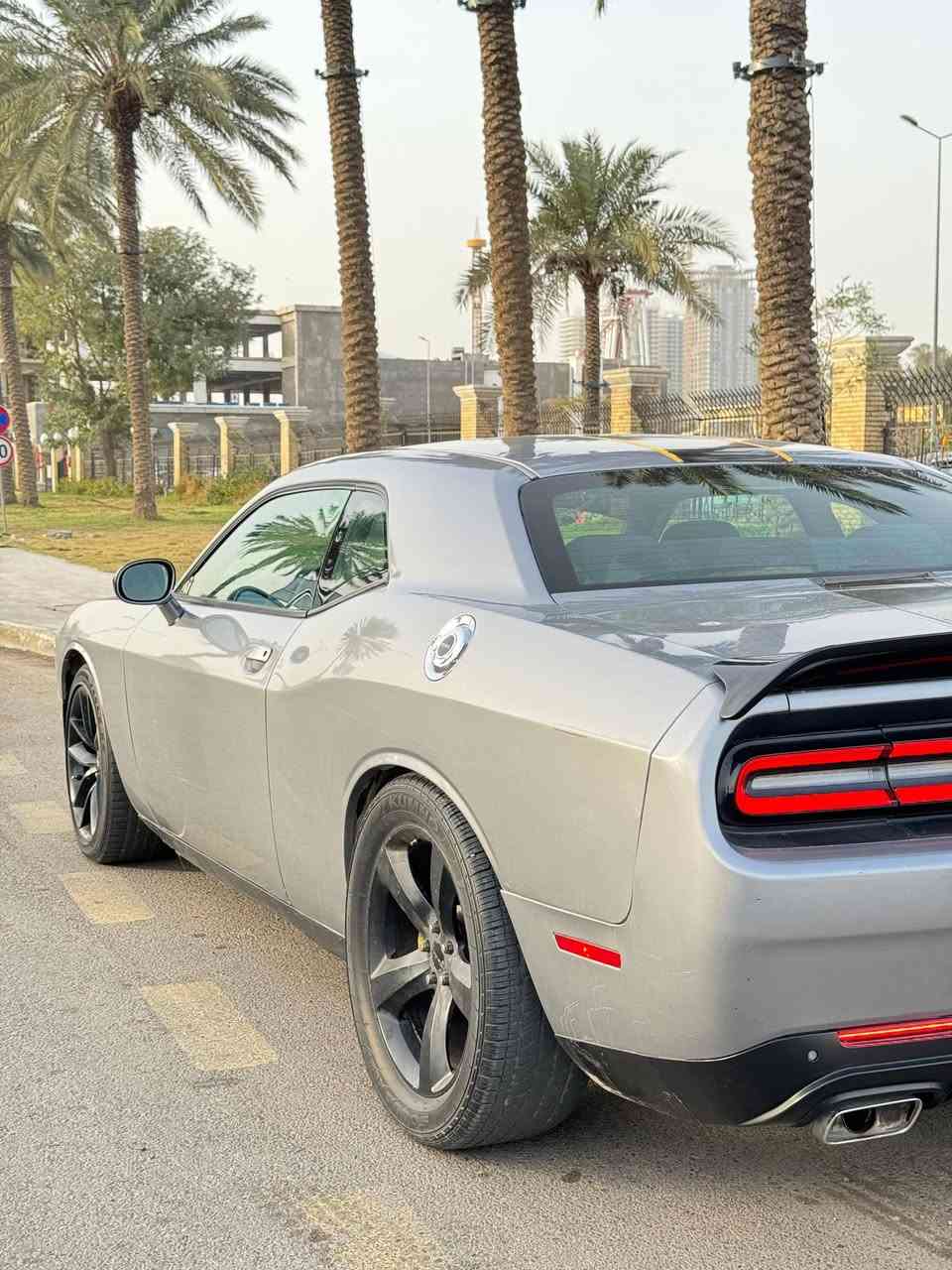 جالنجر 2014
3600
السياره بأسمي تحويل ثاني يوم
صبغ احزام 
تحكم استيرن 
تشغيل بصمه 
دخول ذكي 
شاشه 
دعاميه اماميه ولحيه محدثه
دعاميه خلفيه ودفيوزر هيلكات
محدثه كت كامل 
صدر امامي وخلفي هسه كملته جديد
منضومه تبريد جديده
117 وبيها مجال
***********
