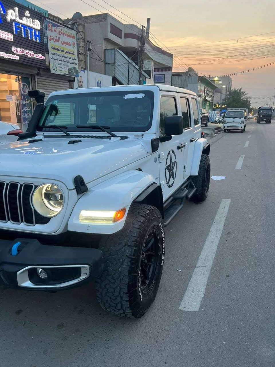 السلام عليكم بيع لمراوس جيب سحاري موديل 24 رقم بغداد ثلاث منظومات شحن هاي بنزين ***********
