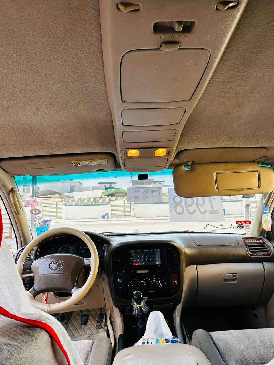 سيارة لاندكروزر موديل 1998
محرك 8سلندر
كير عادي 
رقم نجف مميز 
السيارة محولها بأسمي 
مداور ثاني يوم
مكان السيارة نجف
السعر 135 بيها مجال 
للاستفسار الاتصال على الرقم 
*********** النجف, العراق
