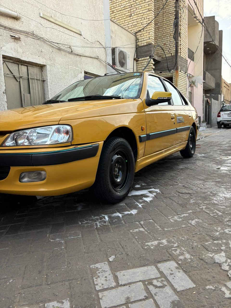 السلام عليكم بيجو بارص موديل 15 ضربه بل جاملغ الوره السايق بي ضربه خفيفه نقوصات خفيفه بيها البوش مال ستيرن كايمه وبيها ونه بل كير السعر 43 وبيها مجال *********** 
مكان مدينه الصدر
