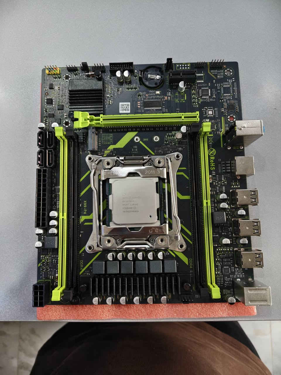 سلام عليكم بورد soyo للبيع مع معالج زيون E5 -2630v4 سعر ٤٥الف على الفحص السعر نهايه توصيل موجود


**إذا كنت صاحب هذا الإعلان وتريد حذفه لأي سبب، رجاءا أرسل رسالة إلى الدعم الفني**