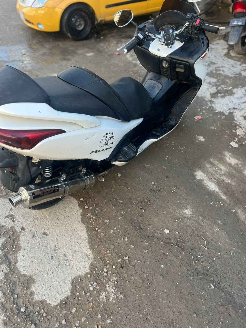 السلام عليكم فورزه 8/0 مكينه بلاد برغي ممفتوح بيهه دراجه كهربايات شغاله صالنصه رياضي تخم تاير جديد دراجه خير من الله شغل واطلع مكاني اعضميه ***********
