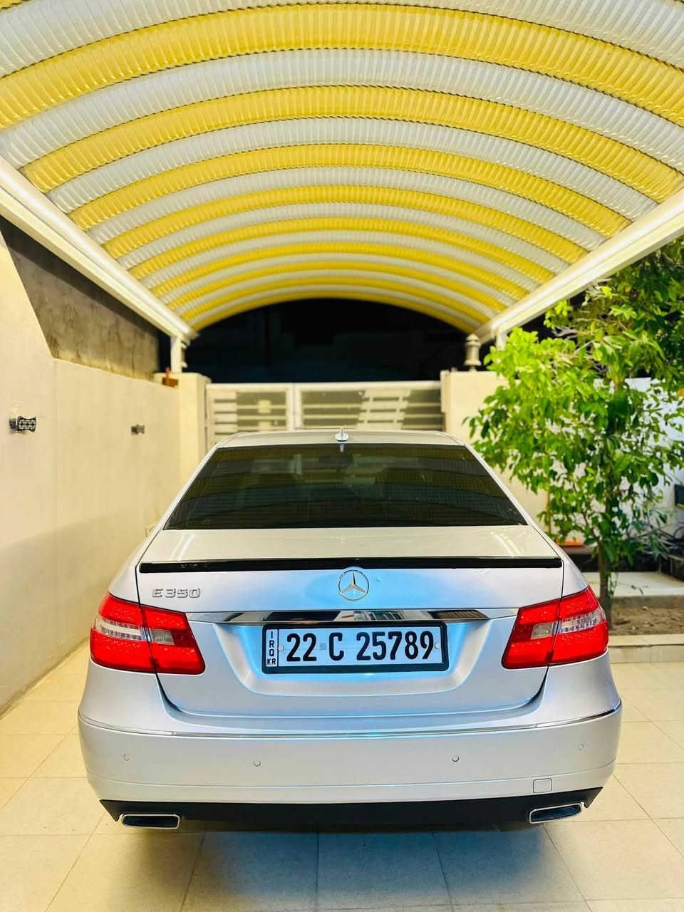 Mercedes-Benz E350 2009
-------------------------------------

#السعر :129$ وبيه مجال بسيط

‏

#رقم الهاتف : *********** 

#رقم السيارة : اربيل

#مكان السيارة : واسط/العزيزية 

------------------------------------

سلام عليكم 

للبيع فقط مرسيدسW212 موديل 2009 اصل حجم 350 محرك 6 سلندر  رقم اربيل مكفولة من ضربة بيه صبغ قطع  بدون دواخل وايرباك سيارة ماشية 83 الف حقيقي وارد ياباني 

تفاصيل👇🏼👇🏼

1_ بصمة⁩

2_محرك 6 سلندر ✈️+ كير توبترونك  ⁦⚔️⁩

3_تبريد قطعتين ⁦❄️⁩

4_كروز سرعة🔒 

5_مراية داخلية+جانبة عاكسة ⁦🔍

6_تحكم ستيرن ⁦⚔️⁩

7_ شاشة  🖥⁩

8_ مري شفط

9_تجاوي خلفية كهرباء⁦⚔️⁩

10_كشنات كهرباء  ✨⁩

11_ لدات الداخلية⚔️⁩

12_ انارة ترحيب💡 ⁩

13_شاشة اعطال💬

14_داخل مخمل+جلد  ⁦⚔️⁩

15_شاشة جبيرة 

16_ جام اخضر

17_سستم ايرباك⚔️⁩ 

18_ويل 19 تو سايز  +تخم تاير جديد⁦⚔️⁩

19_صدر امامي خلفي جديد ⁦🛠️⁩

20_حساس مطر💦

21_هزة وفحص جدد

22_كشنات هيترات 🔥 

23_تبريد+ تدفئة شغالة 

24_داخل قرميدي 

25_حساسات امامي خلفي 

26_لايت زنون داينمك

27_بردات خلفية 

 

-------------------------------------

