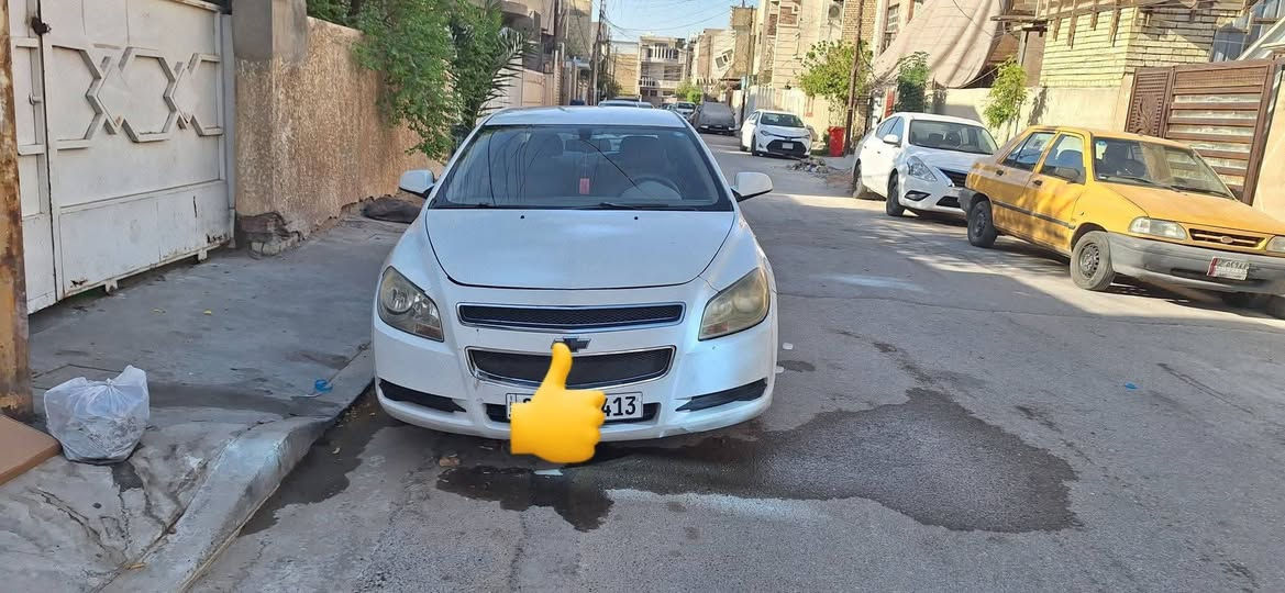 السلام عليكم
ماليبو ٢٠١١ محرك ٢٤٠٠ اقتصادي 
منظومة غاز ٦٠ لتر  كلش اقتصادية
كير كفالة مكينه نفخ بسيط تجي وتفحص بنفسك 
صدر نص عمر 
كهربائيات بلادية مملعوب بيها 
بيها ٣ قطع 
لغود وشواصي مكفولة 
تخم تاير نظيف 
السعر ٥٨ وبيها مجال بسيط 
الاتصال :  ***********
