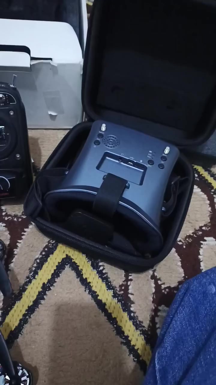 سلام عليكم درون FPVدرون مستخدمه استخدام قليل كلش الله شاهد ويه بطاريات وشاحنات 3ونضاره وكارتونته كامله مدى 4كيلو رايده ب625وبيه مجال والله ماخذ بس الدرون ب600درون بعده جديده وبيه فطر برجل ما يأثر لا على الفريم ولا على المحرك ابد تكدر تبدل الرجل عادي محركات قويه وسريعه كلش 2500KVوهاذه رقمي راسلني واتساب وان شاءلله خير ***********
