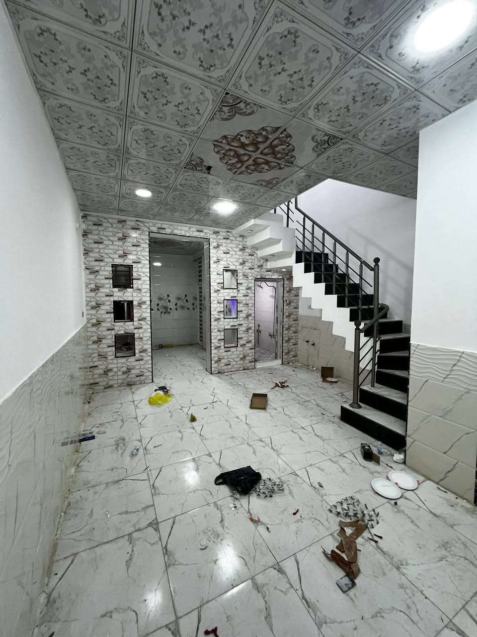 دار  للبيع 100 متر طابو صرف

حي ميسان قطاع 23 … شارع 12

صب كونكريت مسلح

يحتوي / غرفة صالة استقبال مطبخ مكشوفة
صحيات داخلية وخارجية وطارمة

السعر 117 مع المجال......A

للأستفسار *********** واتساب أيضاً موجود
