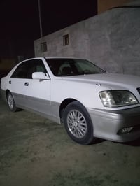 كراون ملكة • تويوتا كراون • سيارة كراون • كراون 2002 • محرك VVT • تبري...