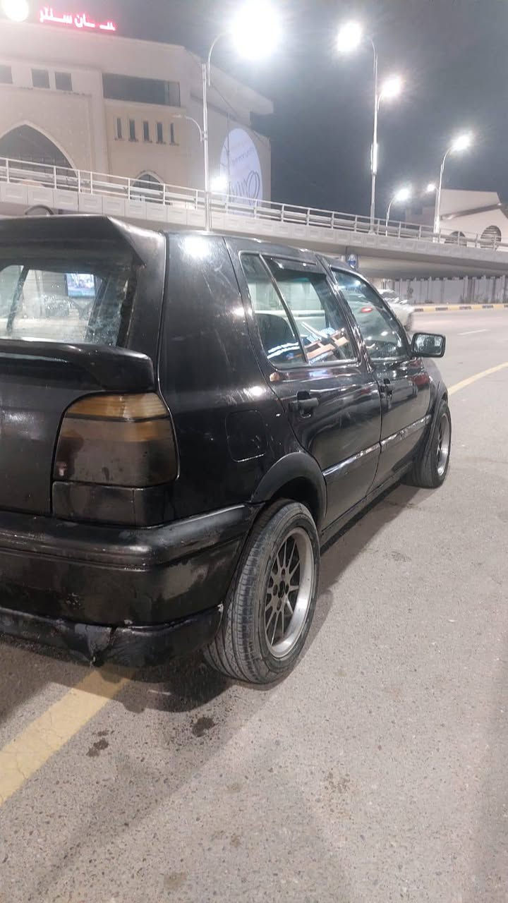 جولف للبيع
مكاني موصل 

رقم بغداد الجديد وهزه جديده 
كير توماتيك تبريد 

تحويل مباشر بالموصل 

محرك كصه 

٤٠ وبيها مجال 

***********

***********
