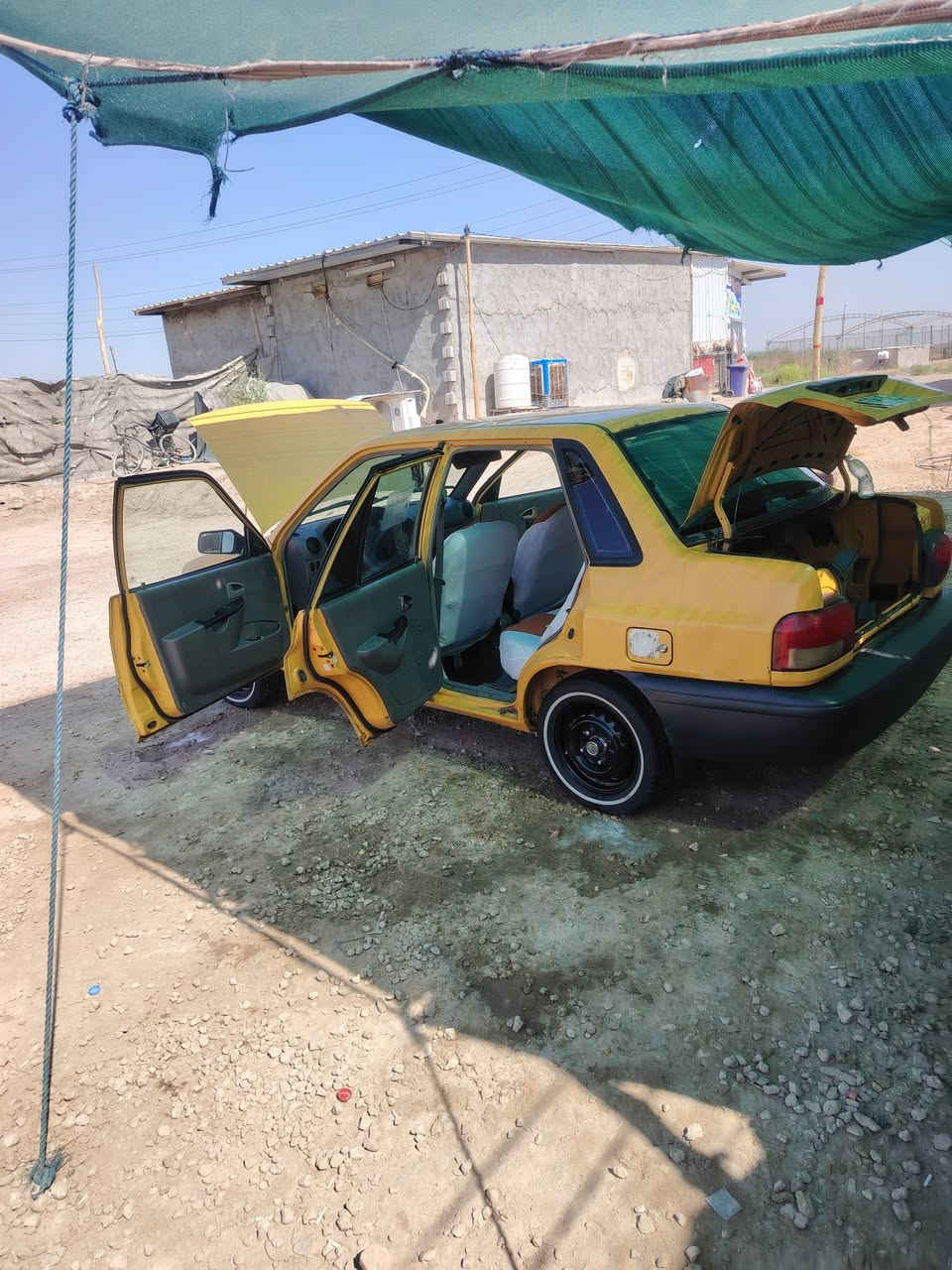 السلام عليكم
سايبة للبيع موديل 2012 سيارة حلوة وجاهزة كير مكينة جاهزات كشرها حلو
ما بيها ضربة قوية رقمها بغداد سنوية ل29 مصفرة هيئة وغرامات  شرط المداور 
تعال وشوف وقتنع 
سعرها 27ورقة وبيها مجال بسيط للشراي وهذا رقمي ***********   المكان السياره الديوانيه الدغاره ***********
