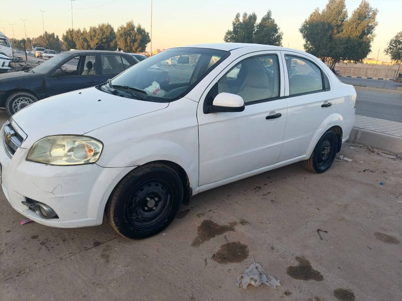 سلام عليكم سياره افيو اللبيع مديل ٢٠١١ سونارها كدامك سنويه ٢٠٢٧ مكاني نجف حي السلام سعرها ٧٢ رقم التليفون ***********
